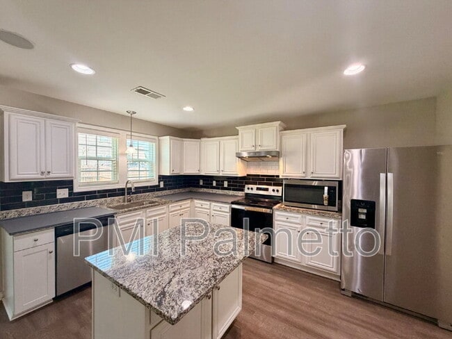 Building Photo - 226 Elsoma Dr