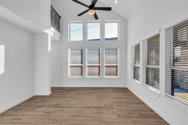 Building Photo - 27007 Golden Isle Ln