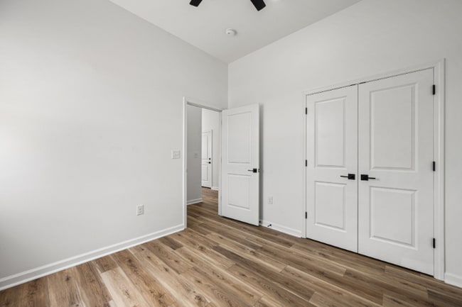 Building Photo - 205 Indigo Ln