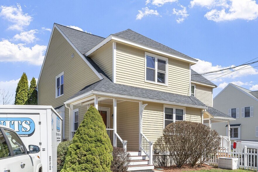 Building Photo - 4001 Pouliot Pl