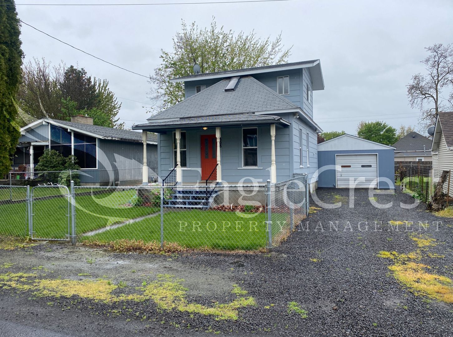 Building Photo - Charming 2 Bedroom Home With 1 Car Garage and A Covered Porch