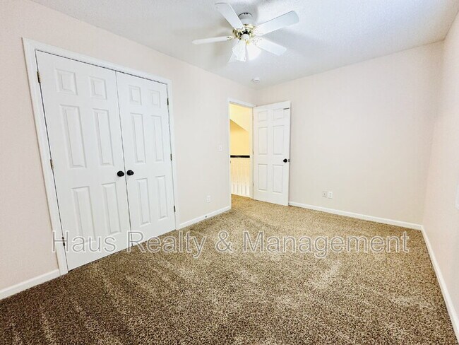 Building Photo - 3248 N Senseney Cir