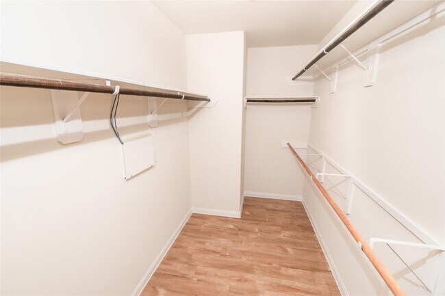 Building Photo - 2434 Sailors Way