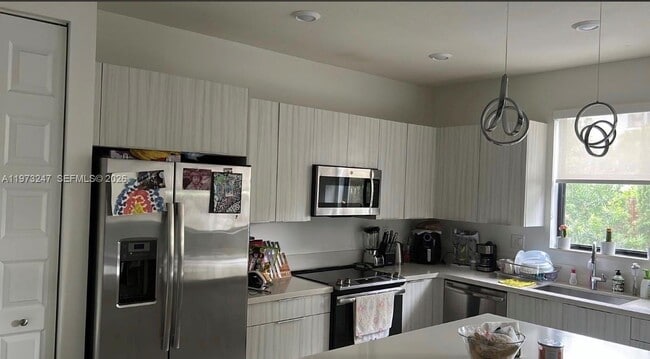 Building Photo - 10521 NW 81st Terrace