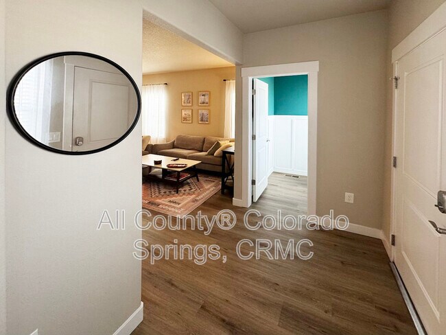 Building Photo - 6755 Carriage Meadows Dr