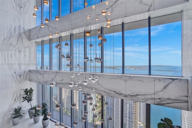 Building Photo - 300 Biscayne Blvd Way