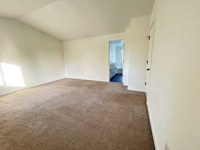 Primary Photo - 17404 44th Ave E