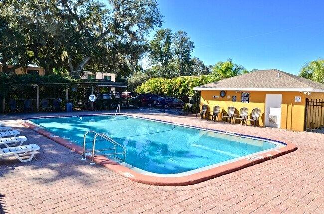 Building Photo - One Bed One bath unit in Garden Walk