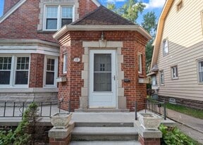 Building Photo - 18 Woodward Heights Blvd