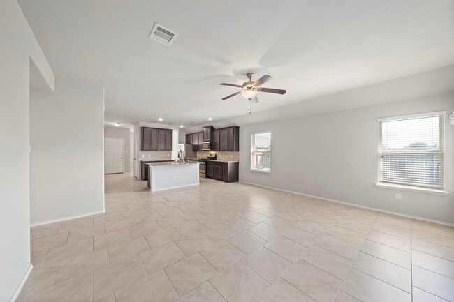 Building Photo - 23703 Giardini Dr