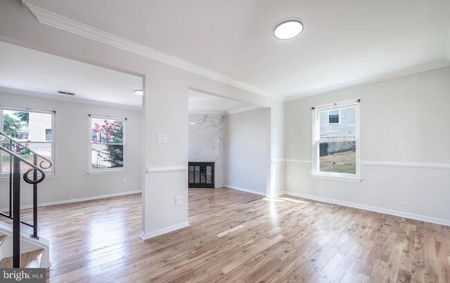 Building Photo - 6921 Scotch Dr