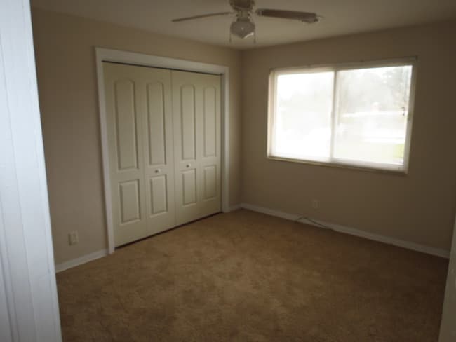 Building Photo - 122 Magnolia Dr