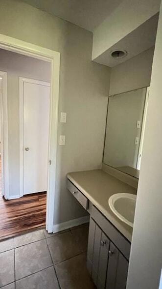 Building Photo - 210 Hendricks Blvd