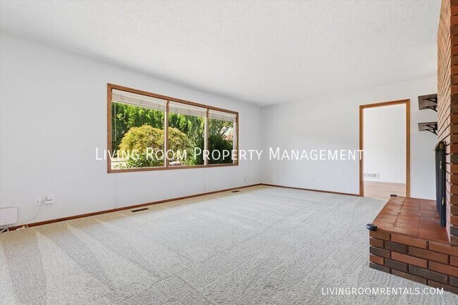 Building Photo - 6550 Beam St