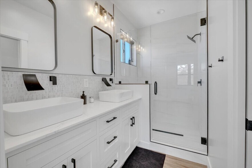 Building Photo - 1237 Sculpin Loop