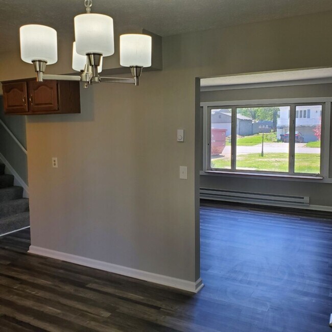 Building Photo - 3BDRM HOUSE FOR RENT