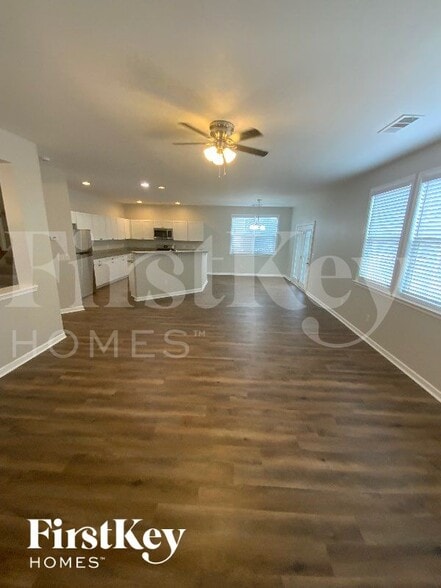 Building Photo - 85 Parkmont Way