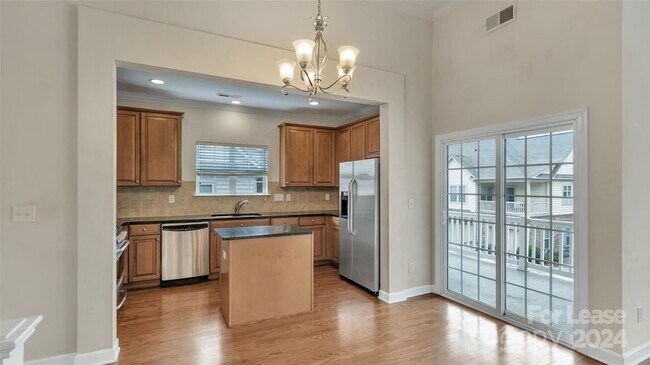 Building Photo - 11111 Ascoli Pl