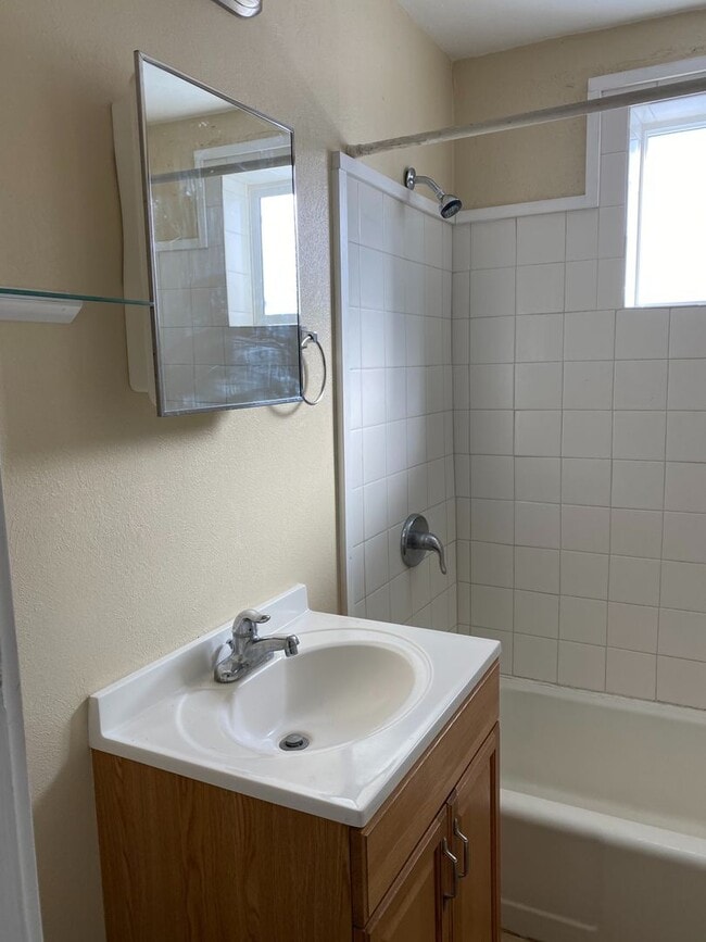 Building Photo - Cozy 2-Bedroom Home with Spacious Yard – C...