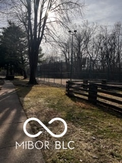 Building Photo - 5522 Greenview Dr