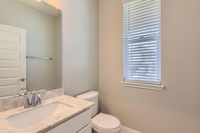 Building Photo - 1609 Arial Dr
