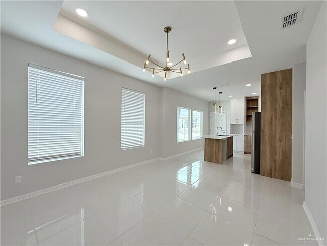 Building Photo - 4225 Heron Ave