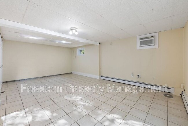 Building Photo - 14309 Fairmont Ct