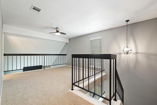 Building Photo - Modern Makeover in Prime NW Austin Location