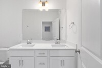Building Photo - 2534 Neabsco Common Pl