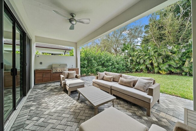 Building Photo - 2938 Gin Berry Way