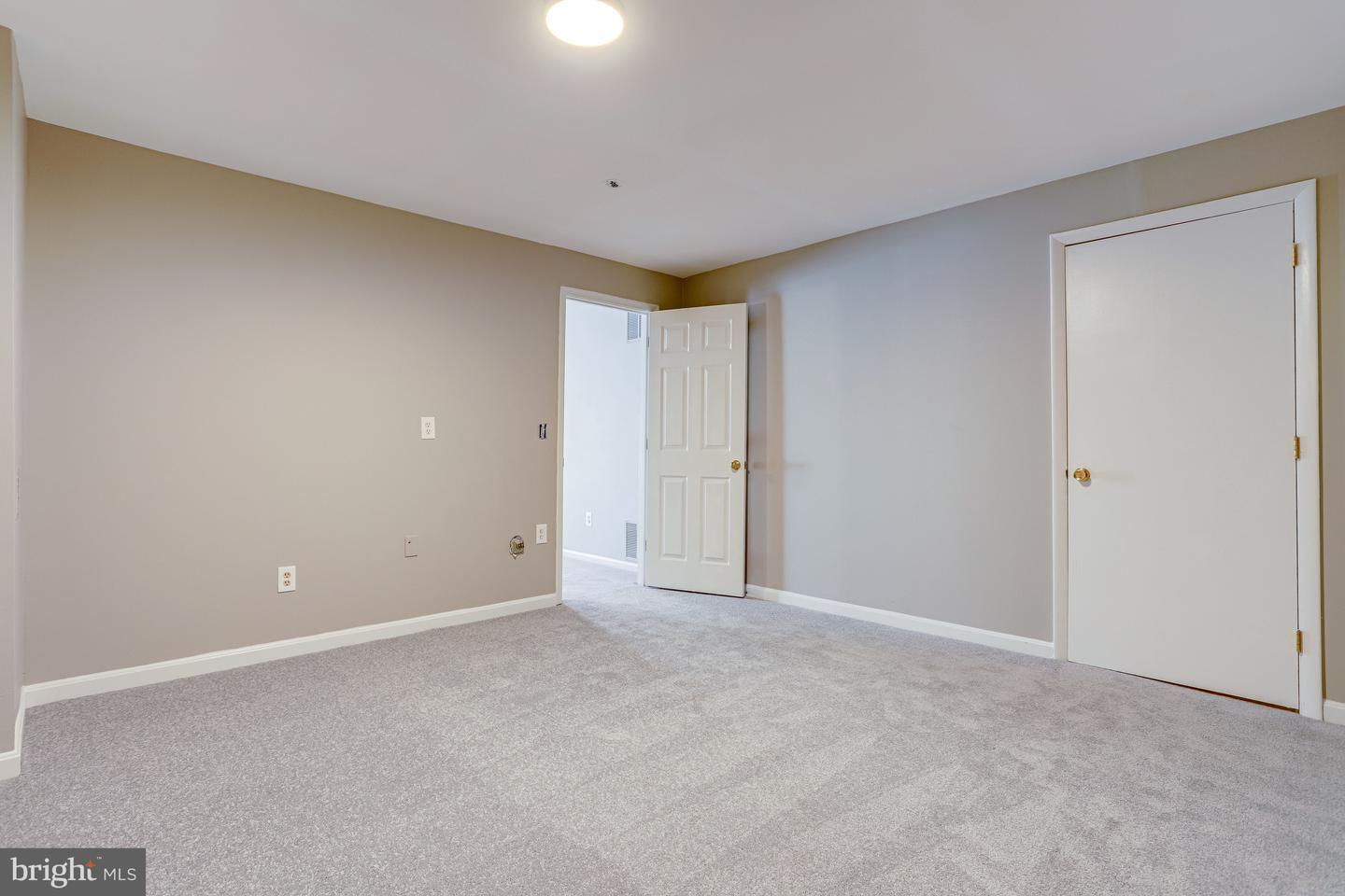 Building Photo - 20366 Hartwell St