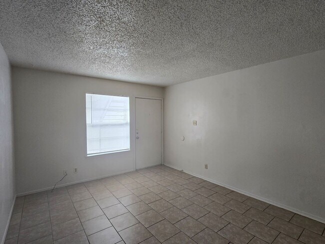 Building Photo - SECTION 8/HUD - WATER INCLUDED - COMING SOON!