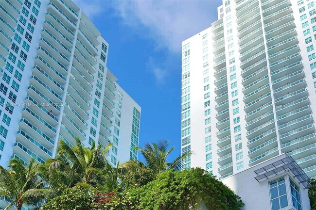 Primary Photo - 951 Brickell Ave