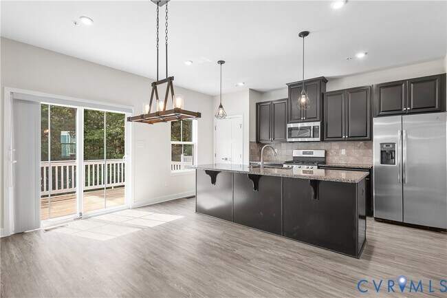 Building Photo - 341 Crofton Village Terrace