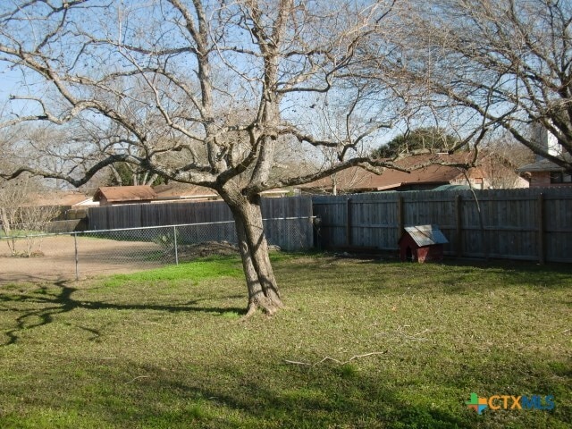 Building Photo - 19 Sunflower Cir
