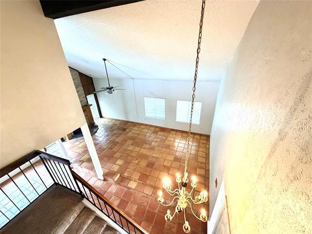 Building Photo - 3309 Ivanhoe Ln