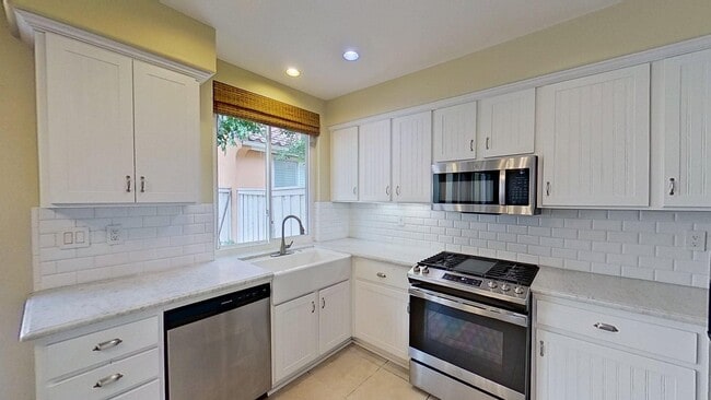 Building Photo - 2581 W Ardenwood Ct