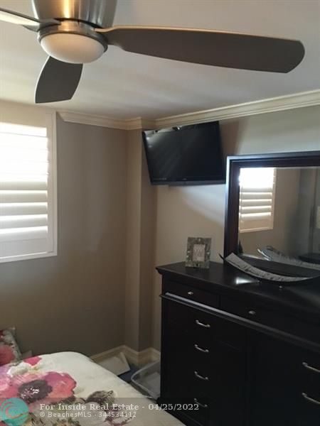 Building Photo - 1777 SE 15th St