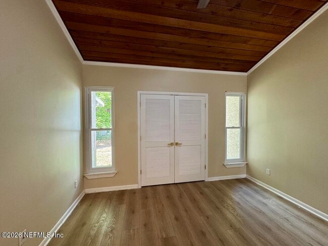 Building Photo - 1561 Arcadia Dr