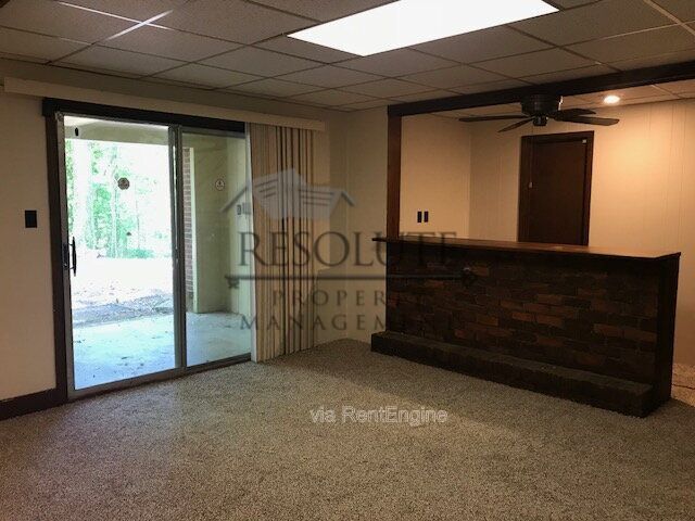 Building Photo - 6612 Pleasant Pines Dr