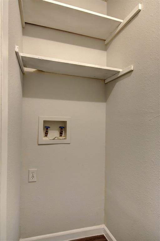 Building Photo - 410 Vista W Ct