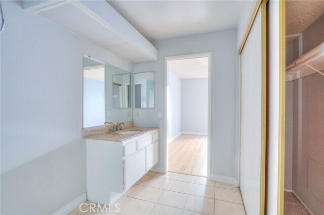 Building Photo - 3 Carriage Way