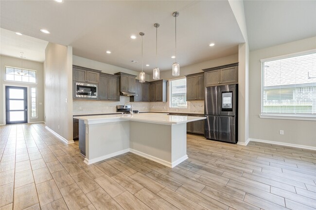 Building Photo - 16811 Ruellia Field Rd