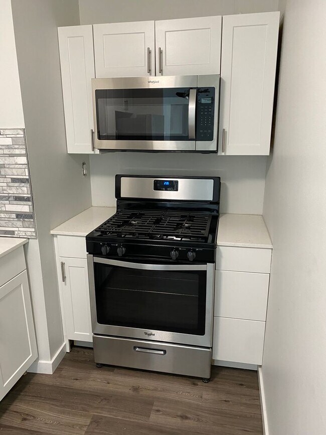 Interior Photo - Tomlinson Court Apartments