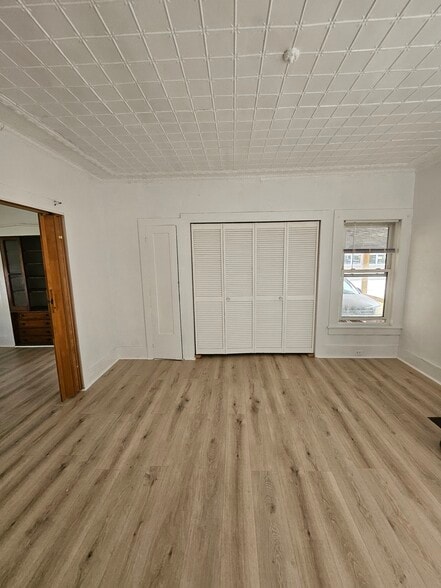 Building Photo - 35 Middle St