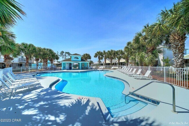 Building Photo - 2 bedroom home in Palm Cove Community