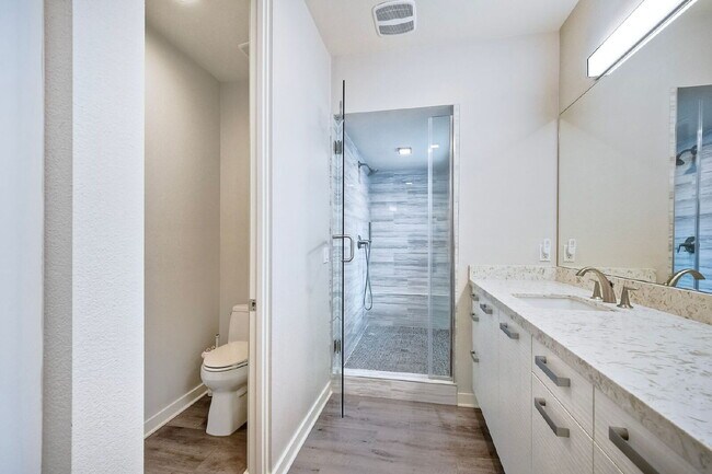 Building Photo - Luxury Hillcrest Home for Rent in San Diego