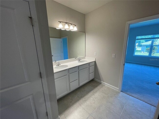 Building Photo - 325 Winter Bliss Ln