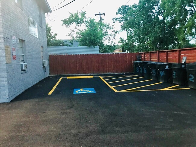 Building Photo - 8717 Spaulding St