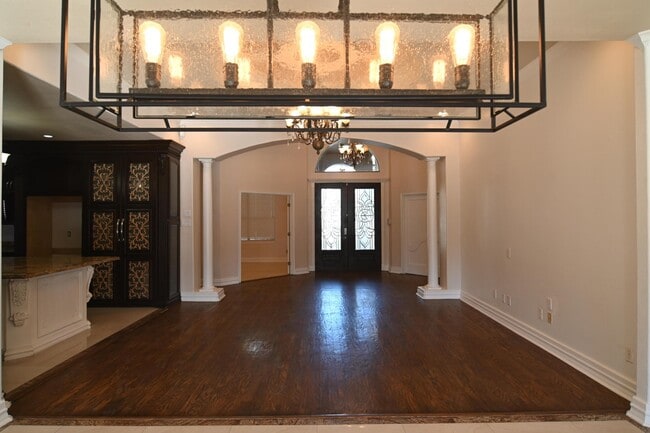 Building Photo - 3134 Homer Dr